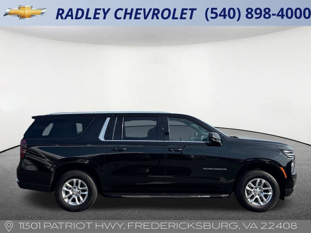Certified 2025 Chevrolet Suburban LT AWD/4WD image 21