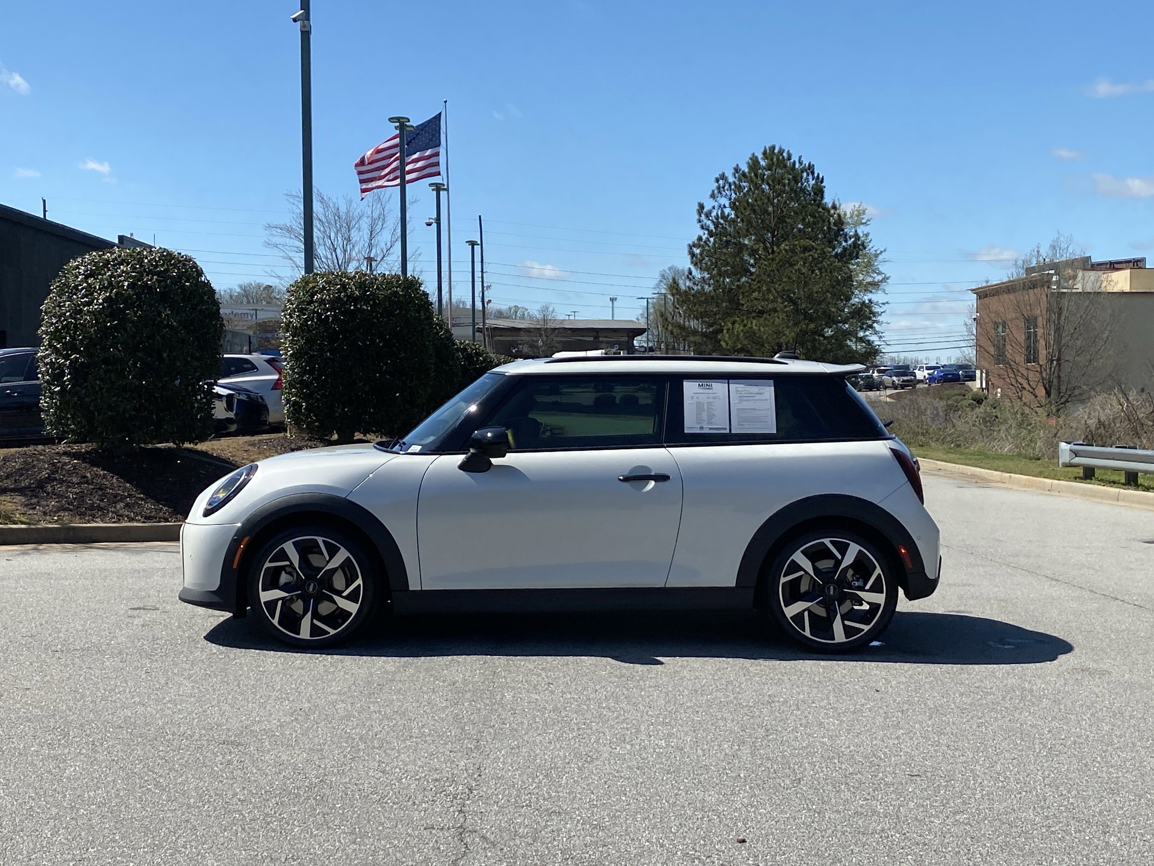 Certified 2025 MINI Cooper S image 14