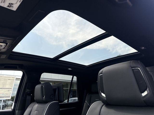 New 2026 Cadillac Escalade Sport w/ Touring Package AWD/4WD image 19