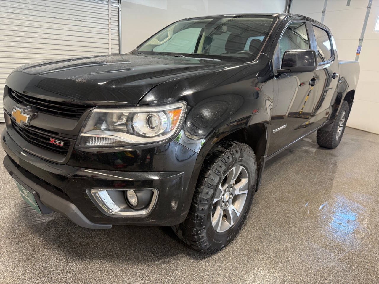 Used 2020 Chevrolet Colorado Z71 AWD/4WD image 2