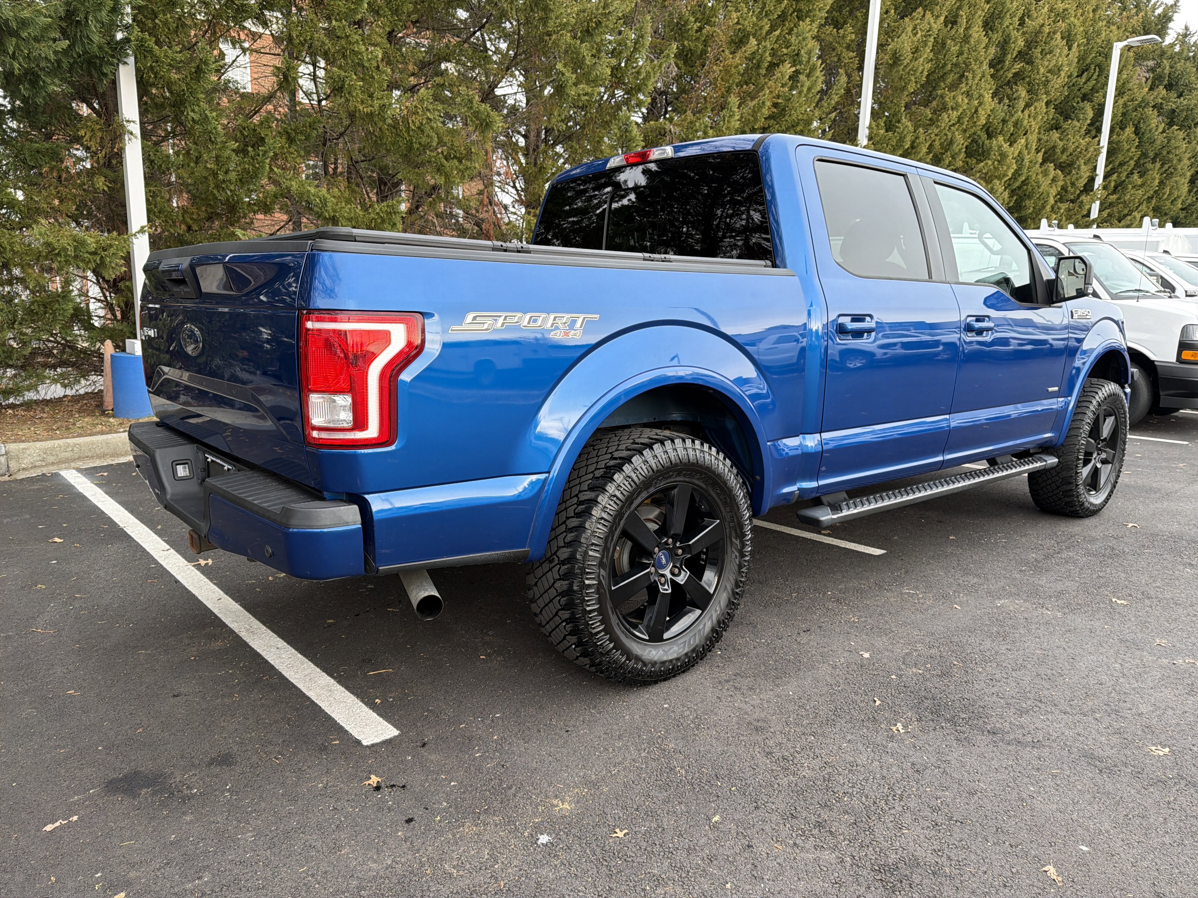 Used 2017 Ford F150 XLT w/ Equipment Group 302A Luxury image 10