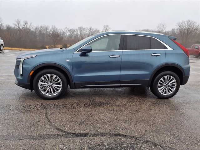 Used 2025 Cadillac XT4 Premium Luxury image 30