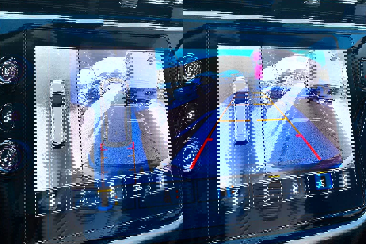 Used 2022 Chevrolet Bolt EUV Premier w/ Sun & Sound Package image 27