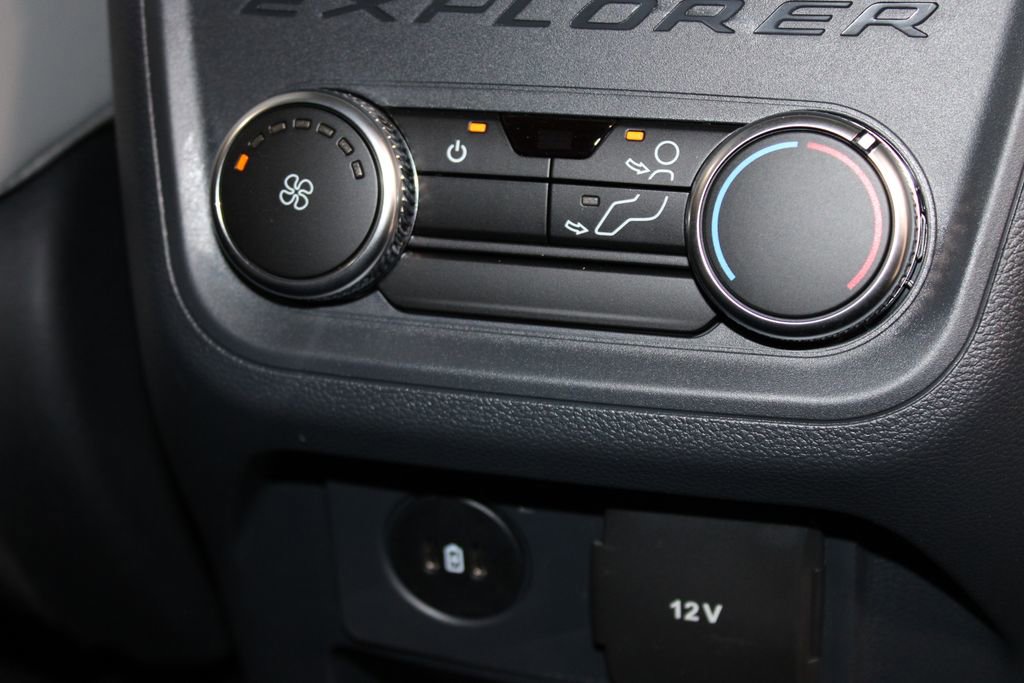 New 2026 Ford Explorer Active RWD image 31