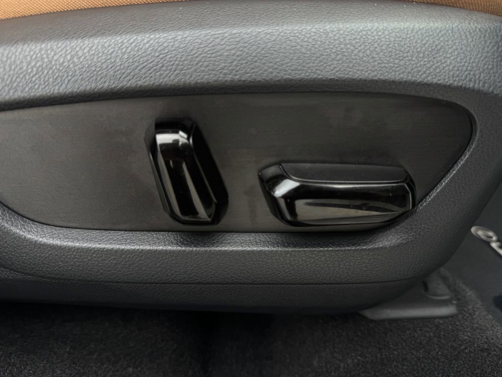 Used 2022 Lexus NX 350 AWD w/ Vision Package image 28