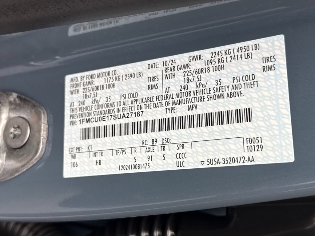 Used 2025 Ford Escape SE FWD image 24