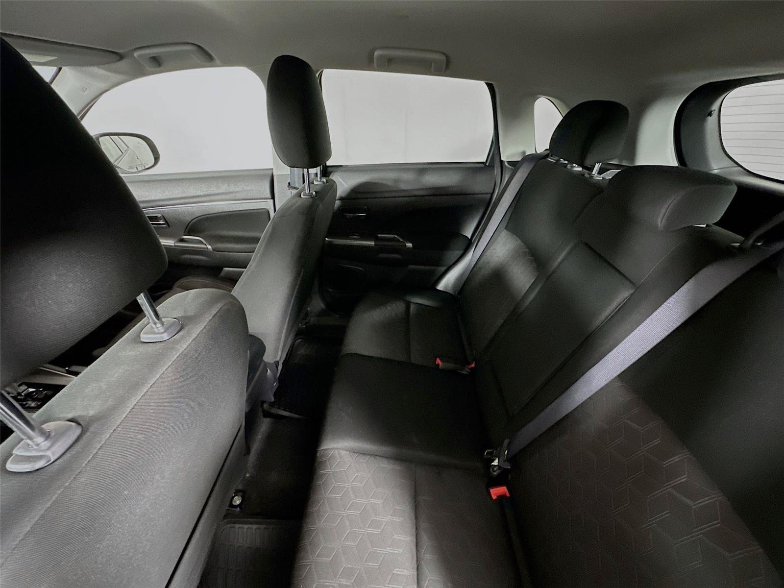 Used 2021 Mitsubishi Outlander Sport SE AWD/4WD image 11