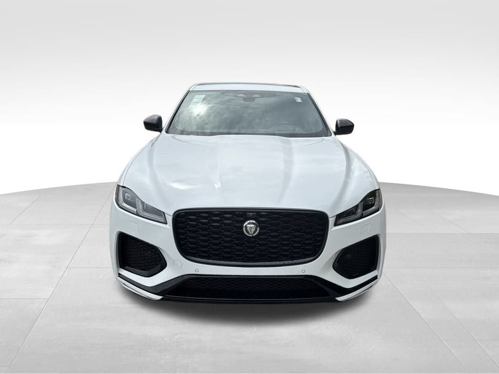 Used 2026 Jaguar F-PACE R-Dynamic S AWD/4WD image 4