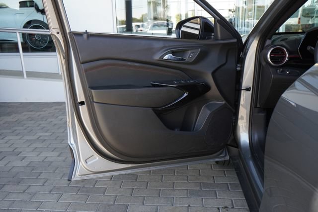 Used 2026 Chevrolet Trax RS w/ Sunroof Package FWD image 19