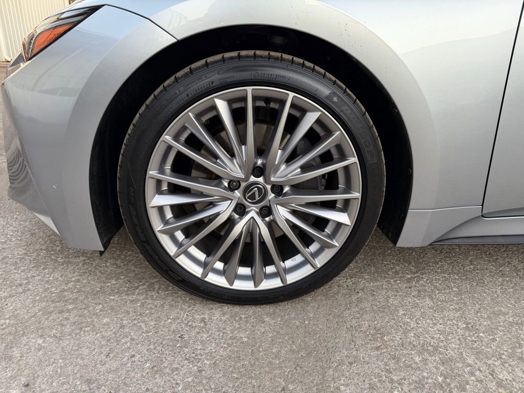 Used 2025 Lexus IS 300 IS 300 w/ Premium Package image 9
