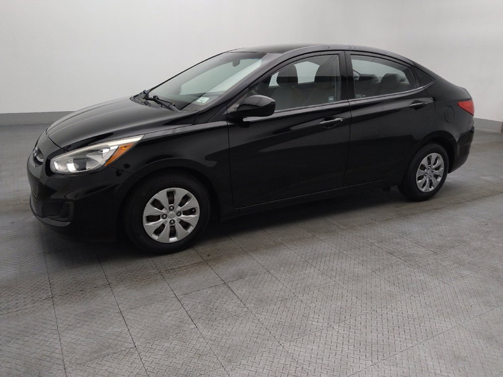 Used 2016 Hyundai Accent SE image 2
