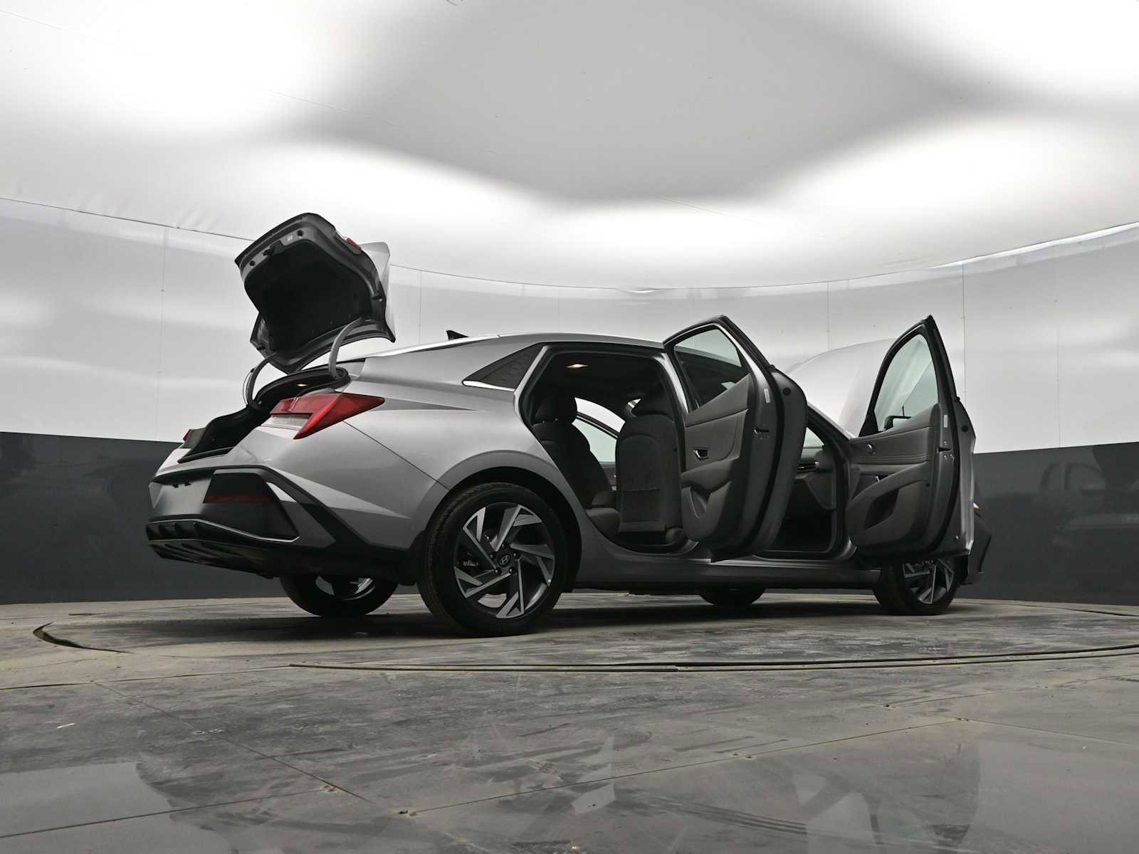 Certified 2025 Hyundai Elantra SEL image 43