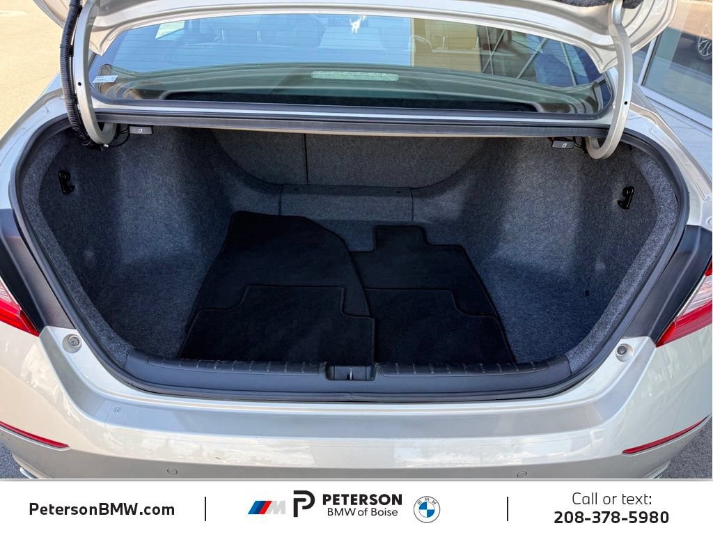Used 2018 Honda Accord Touring image 9