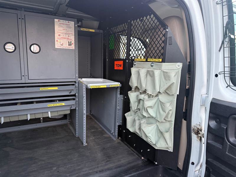 Used 2011 Chevrolet Express 2500 image 25