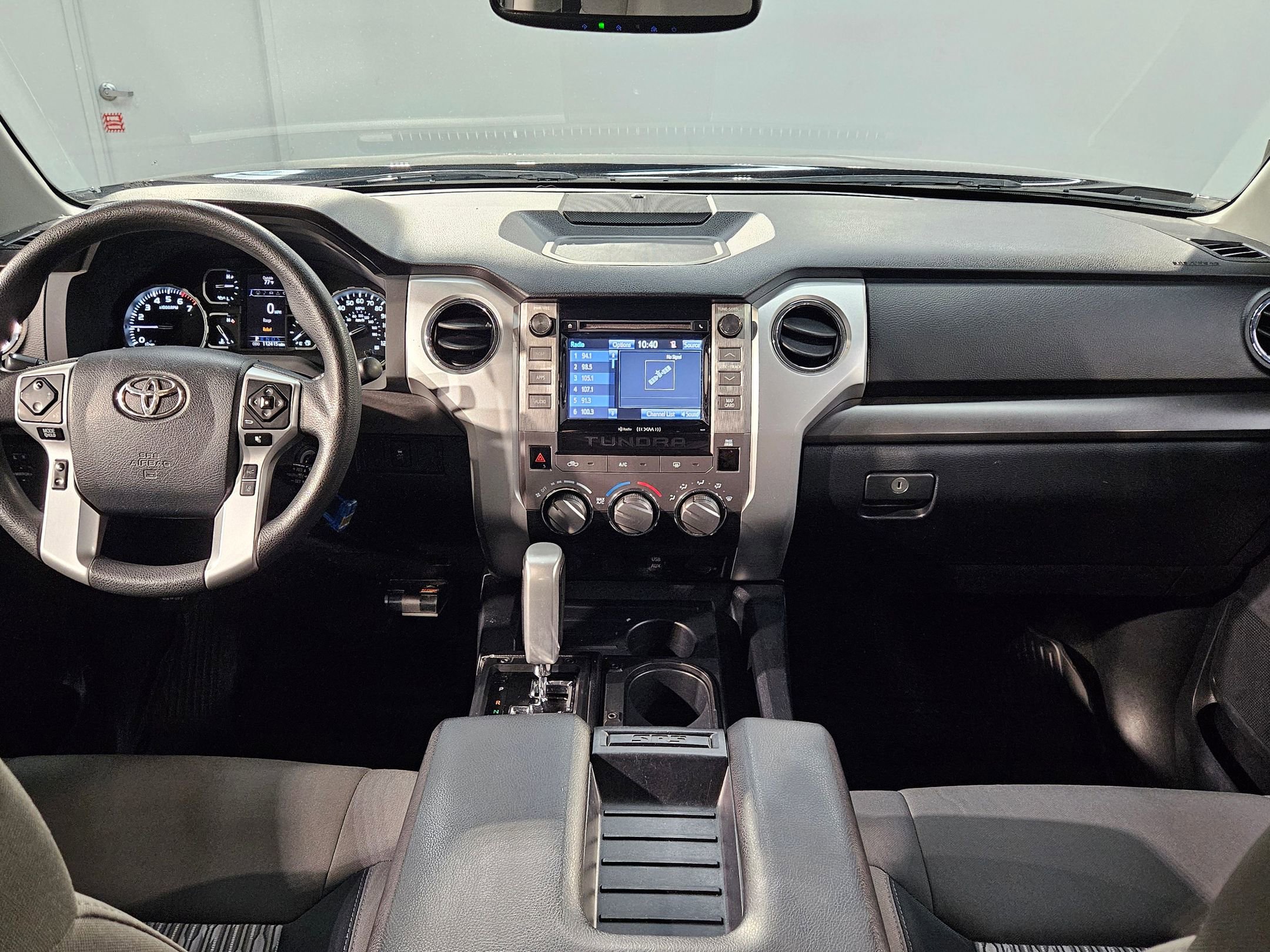 Used 2018 Toyota Tundra SR5 w/ SR5 Upgrade Package RWD image 10
