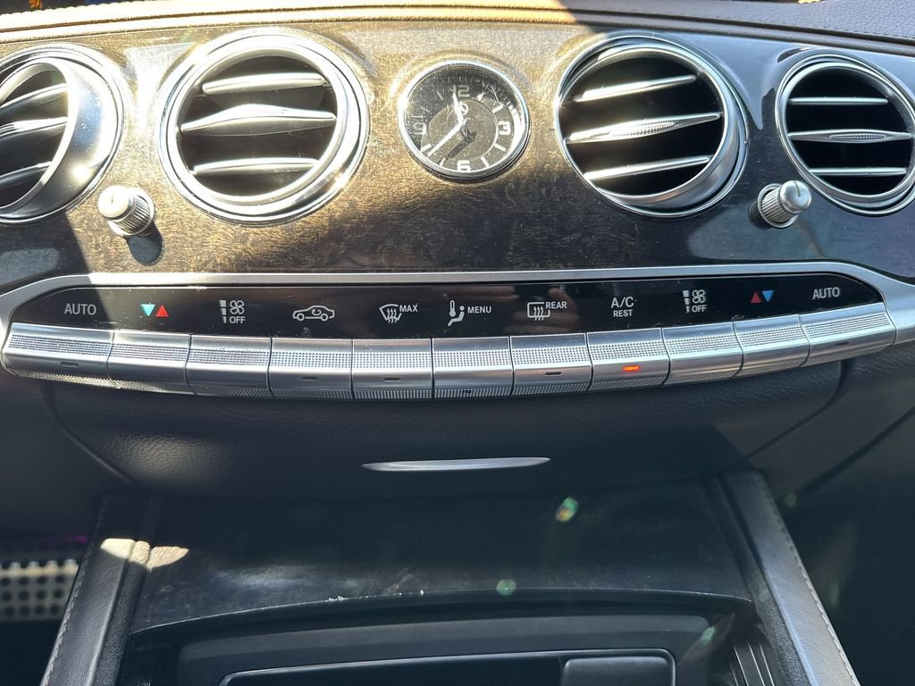Used 2020 Mercedes-Benz S 560 Sedan w/ AMG Line Exterior image 19