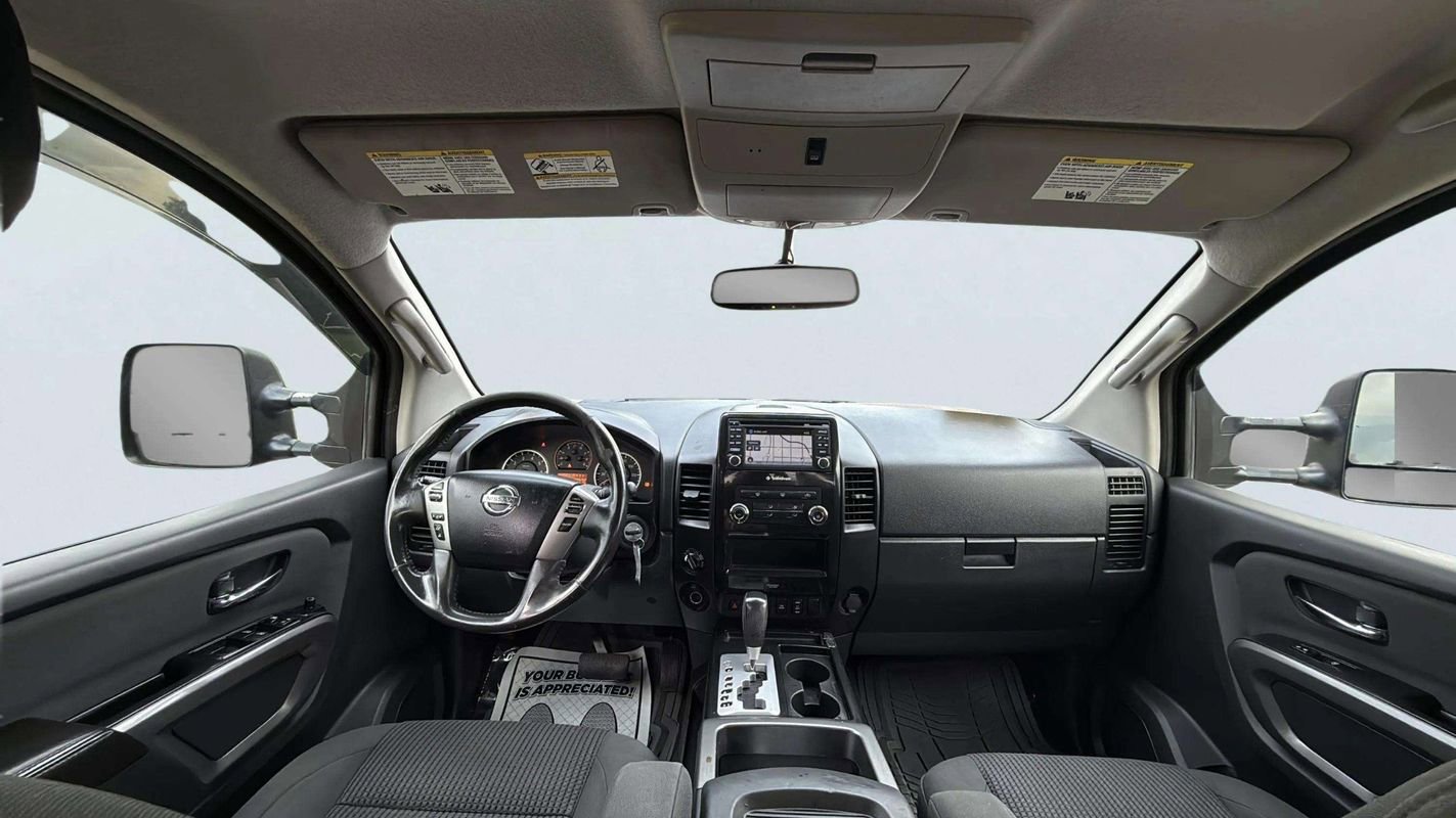 Used 2015 Nissan Titan SV w/ SV Value Truck Package image 7