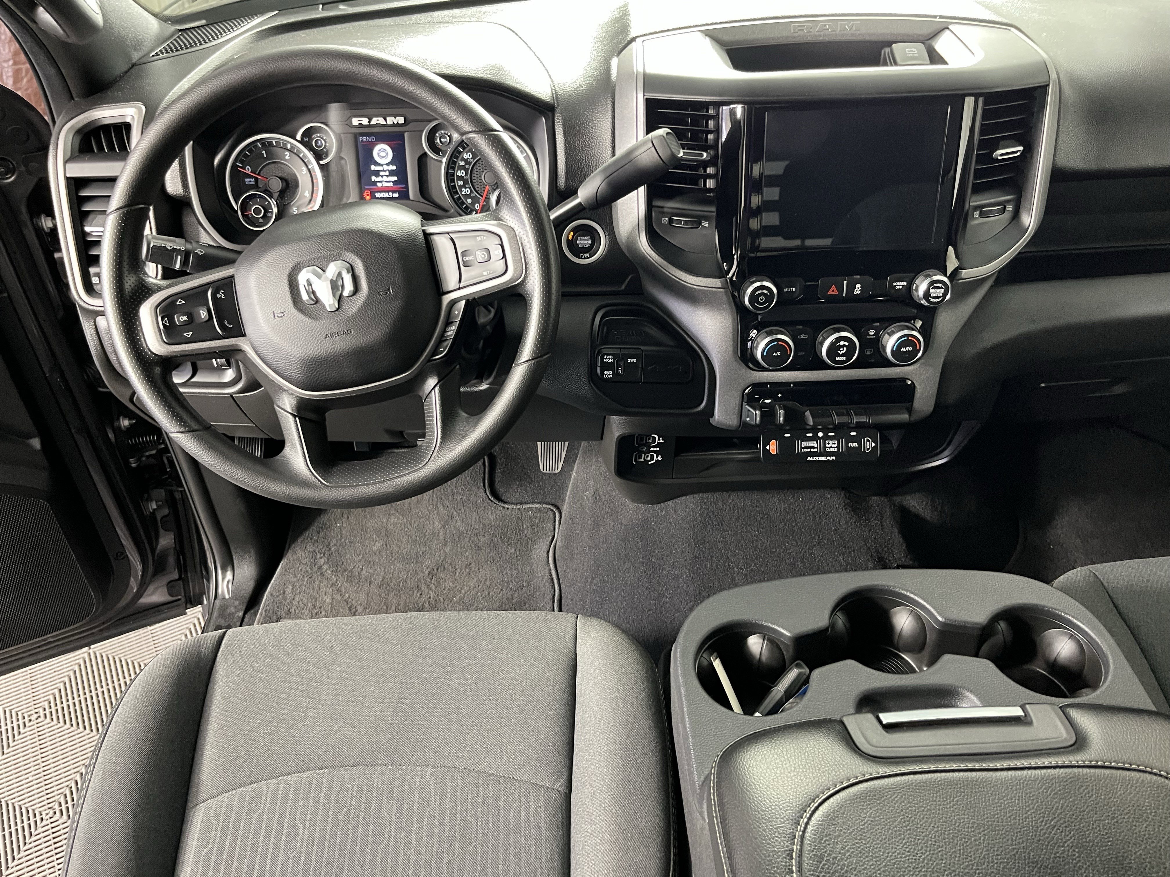 Used 2024 RAM 3500 Tradesman w/ Chrome Appearance Group image 12