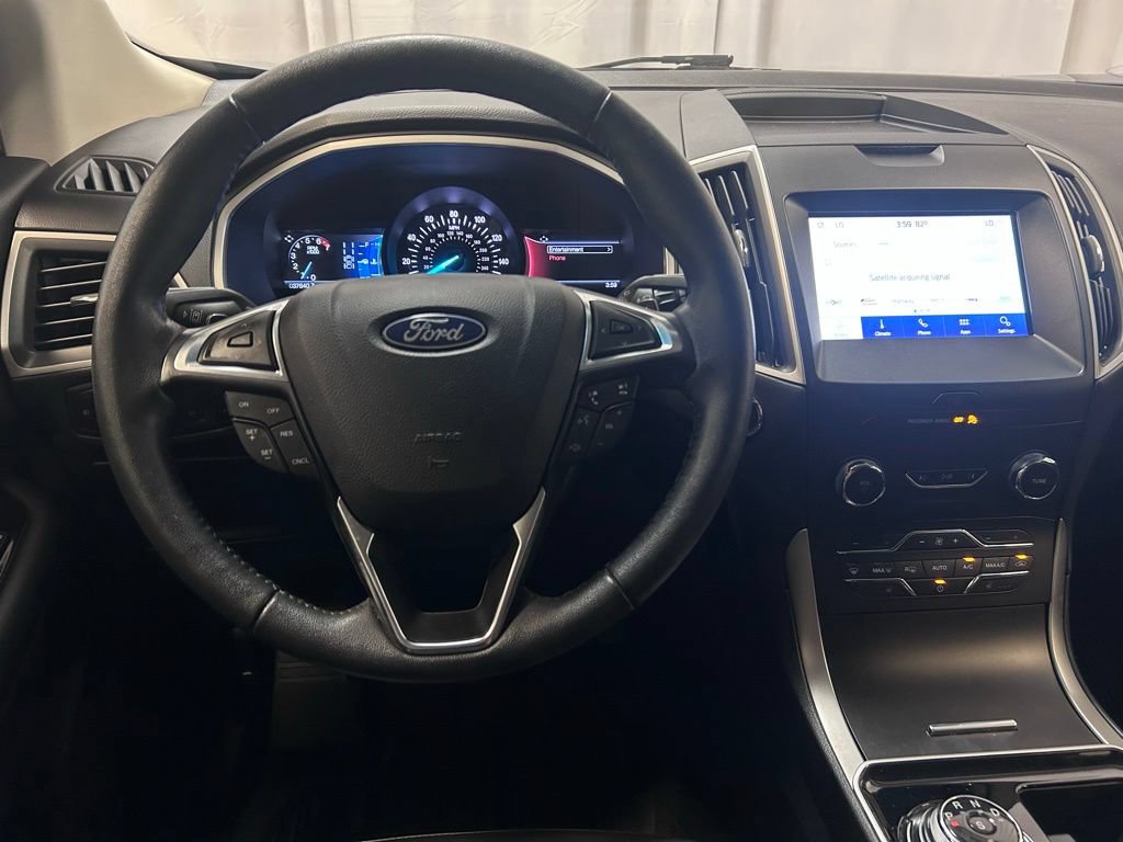 Used 2020 Ford Edge SEL w/ Convenience Package AWD/4WD image 3