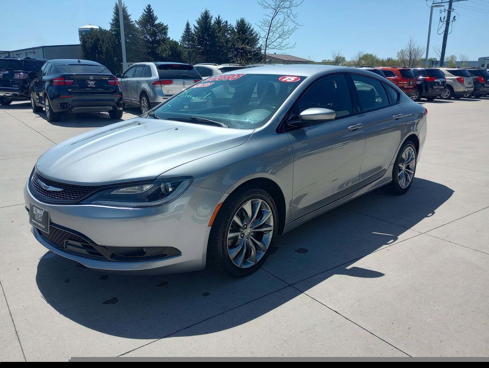 Used 2015 Chrysler 200 S image 1