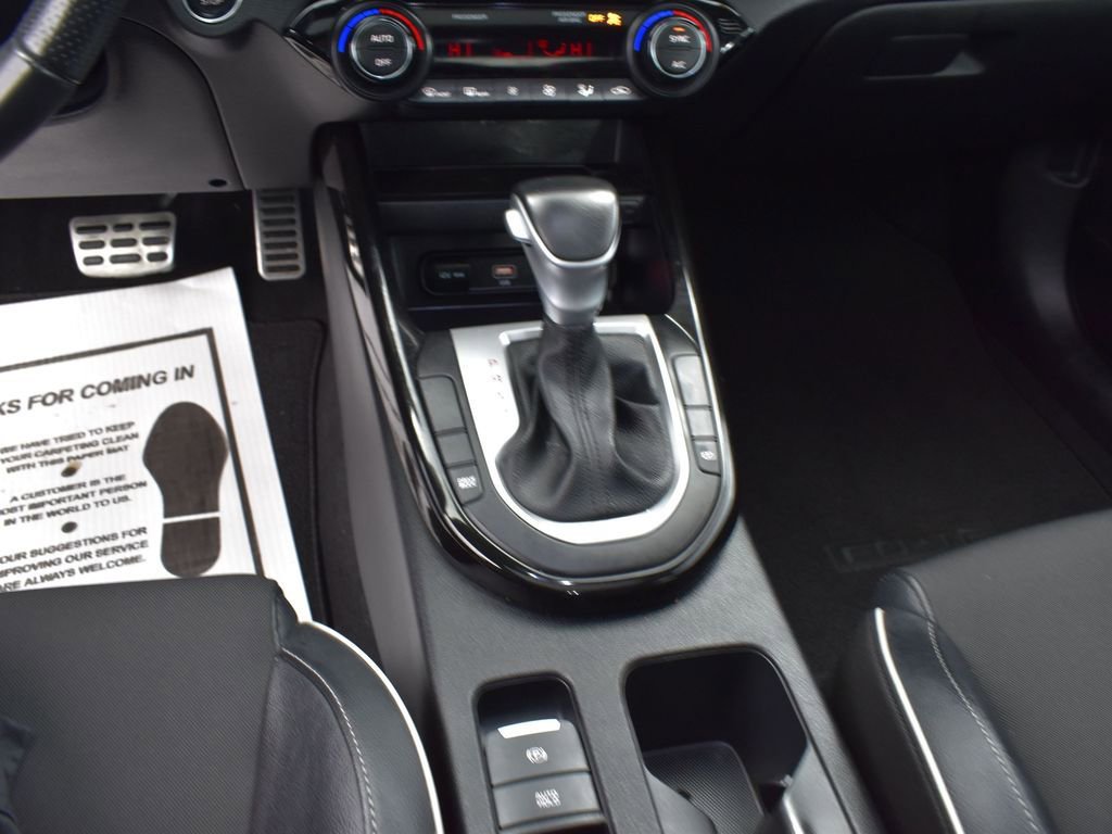 Used 2024 Kia Forte GT-Line w/ GT-Line Premium Package image 19