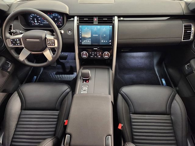 New 2026 Land Rover Discovery S AWD/4WD image 4