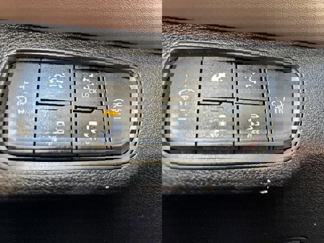 Used 2020 Hyundai Santa Fe Limited image 24