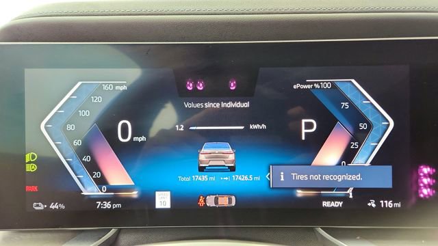 Used 2023 BMW i7 xDrive60 image 38