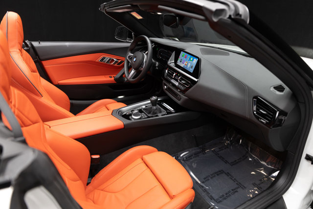 Used 2025 BMW Z4 M40i w/ Edition image 67