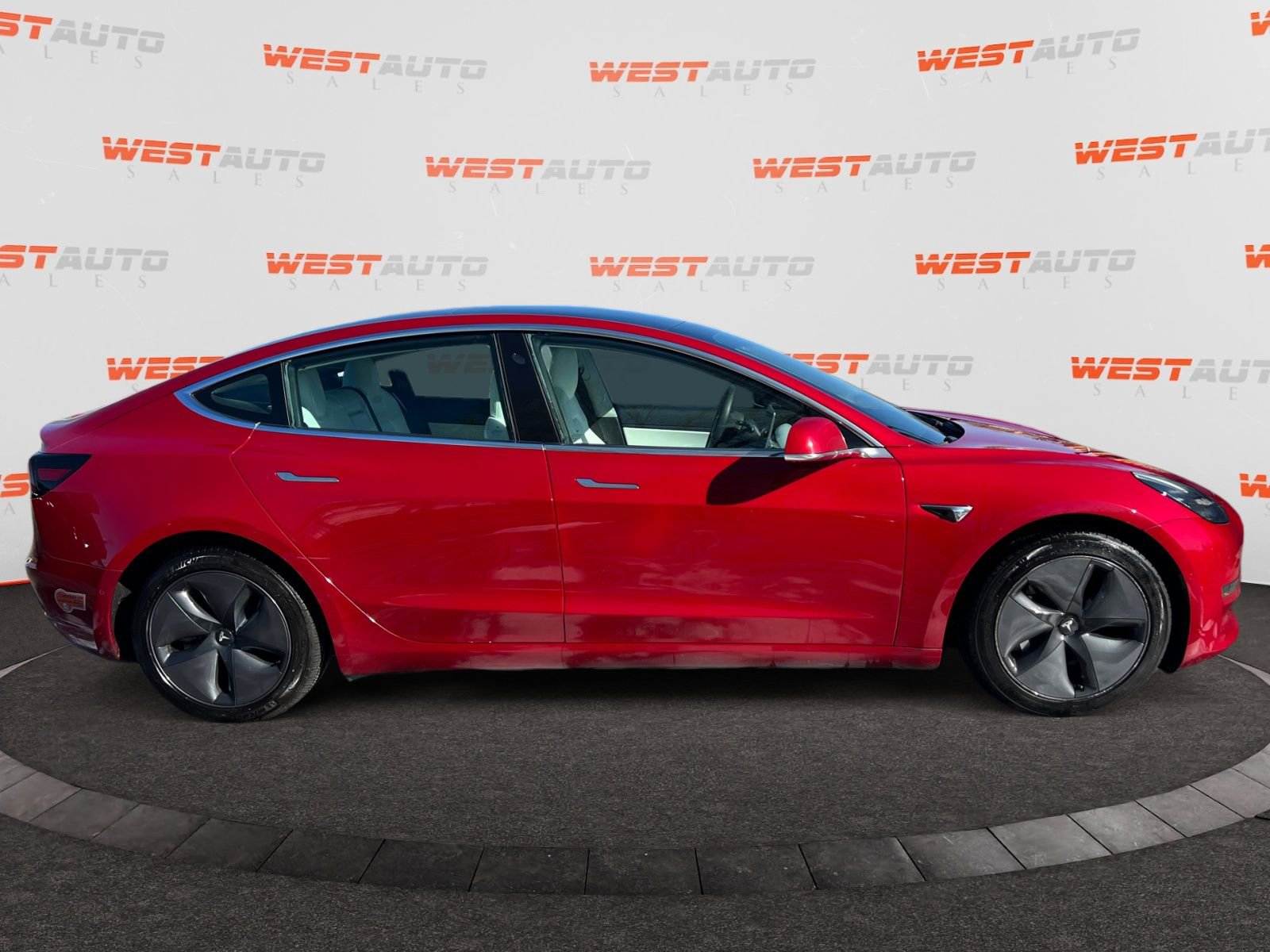 Used 2019 Tesla Model 3 Long Range AWD/4WD image 6