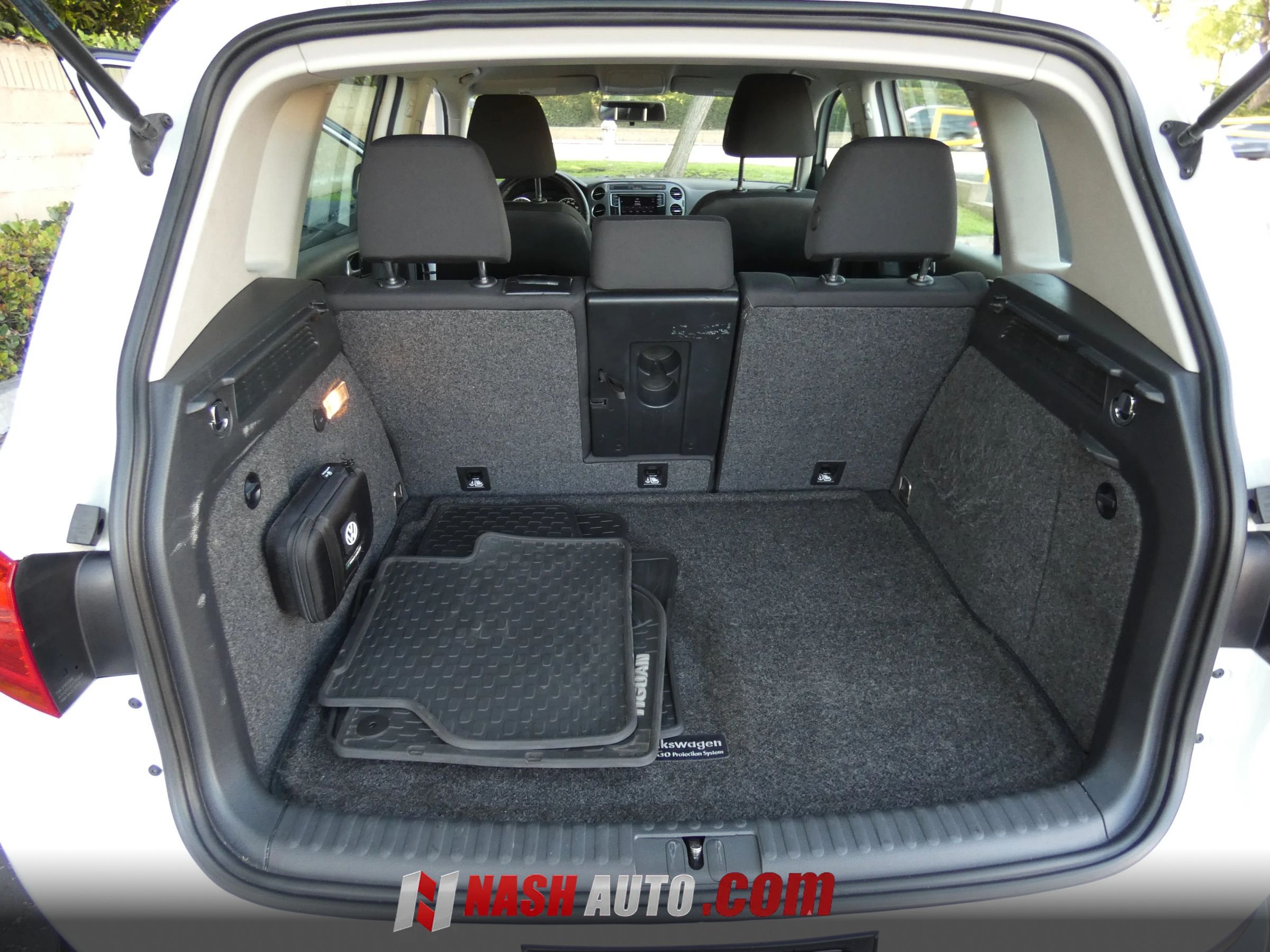 Used 2017 Volkswagen Tiguan S FWD image 61