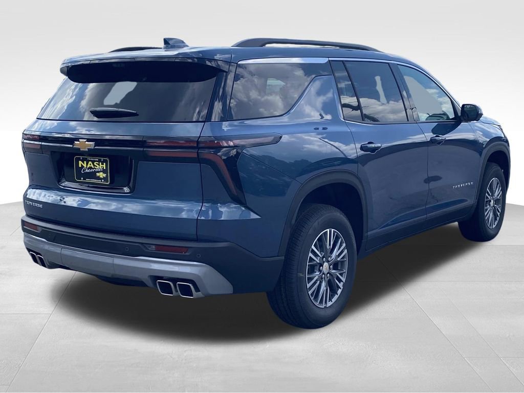 New 2026 Chevrolet Traverse LT w/ Driver Confidence Package video 3