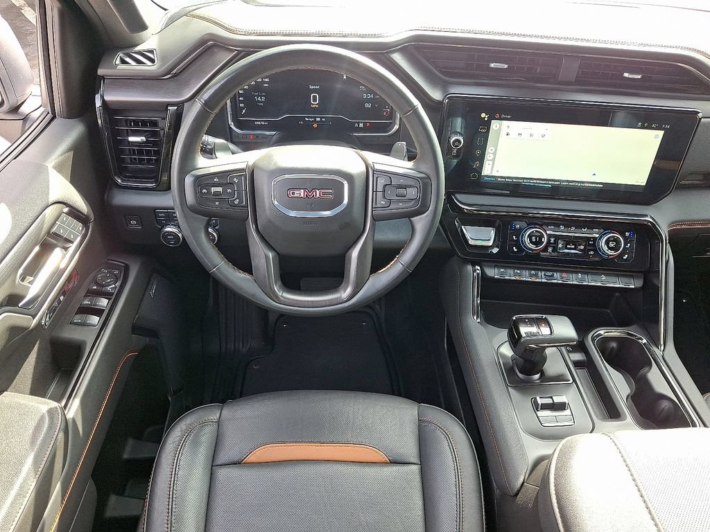 Used 2024 GMC Sierra 1500 AT4 w/ Technology Package AWD/4WD image 12