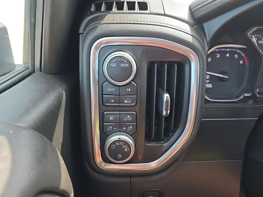 Used 2020 GMC Sierra 1500 Elevation AWD/4WD image 30