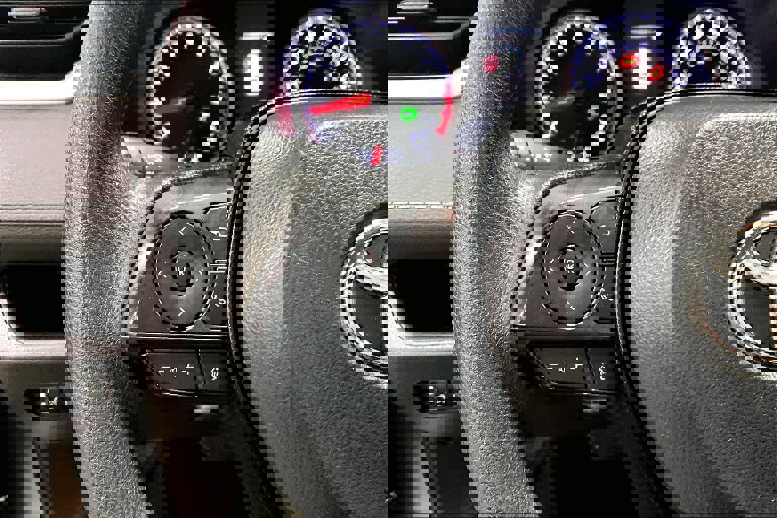 Used 2020 Toyota RAV4 XLE w/ All Weather Liner Package image 21