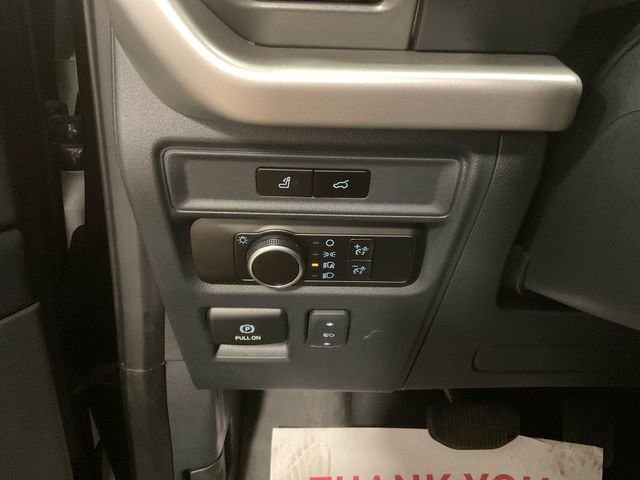 Used 2023 Ford Expedition Max XLT image 18