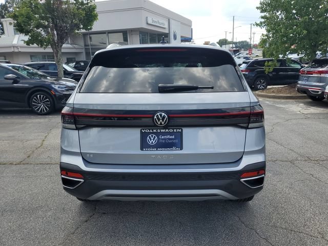 Certified 2025 Volkswagen Taos SE w/ Panoramic Sunroof Package FWD image 5