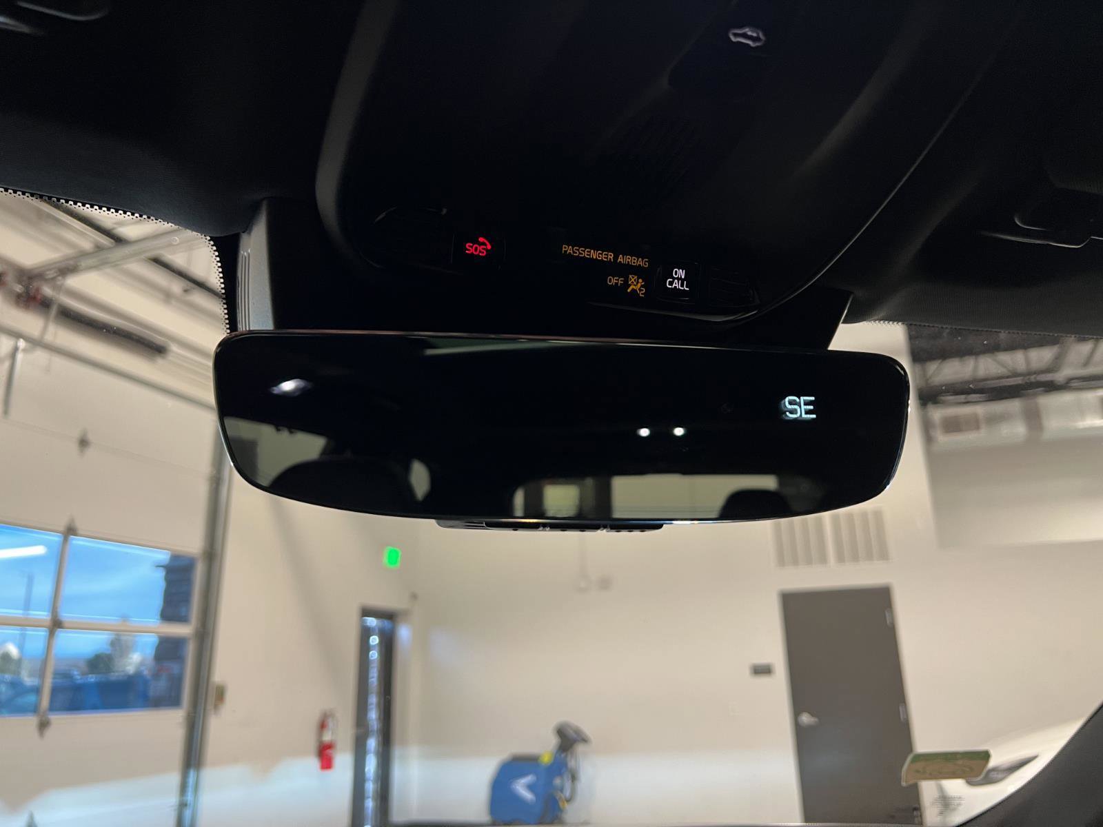 Used 2020 Volvo XC90 T8 R-Design w/ Protection Package Premier image 23