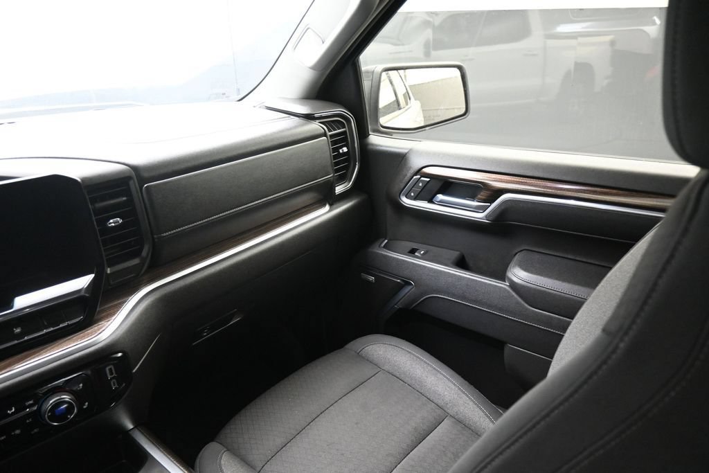 Used 2025 Chevrolet Silverado 1500 RST w/ Texas Edition Plus RWD image 14