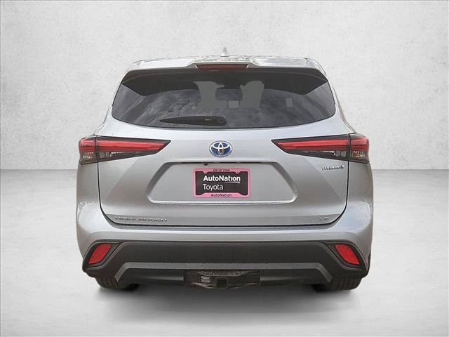 Used 2021 Toyota Highlander LE AWD/4WD image 8