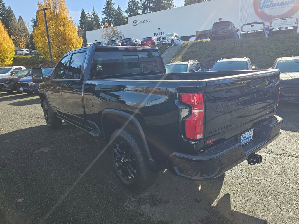 New 2026 Chevrolet Silverado 2500 High Country w/ Midnight Edition image 9