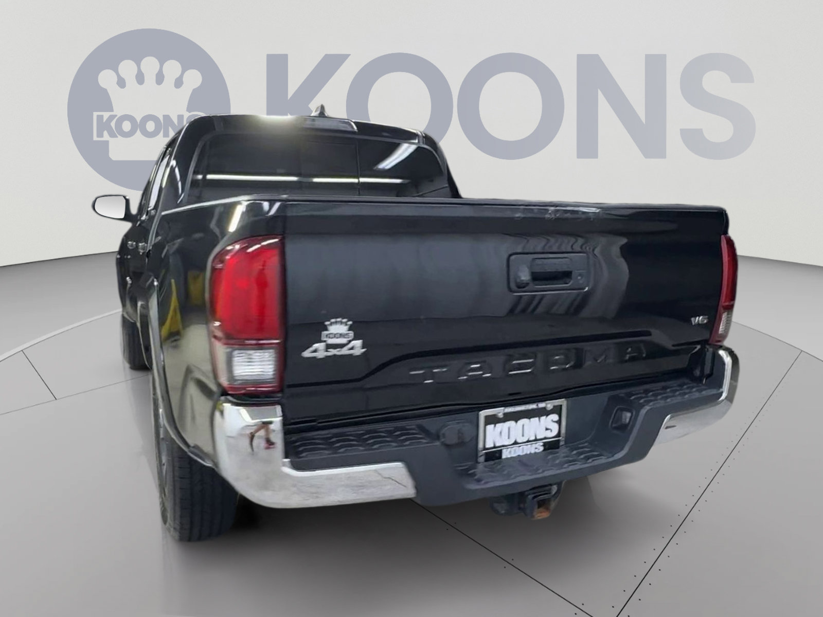 Used 2022 Toyota Tacoma SR5 AWD/4WD image 10