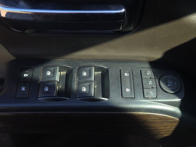 Used 2018 GMC Sierra 1500 Denali AWD/4WD image 18