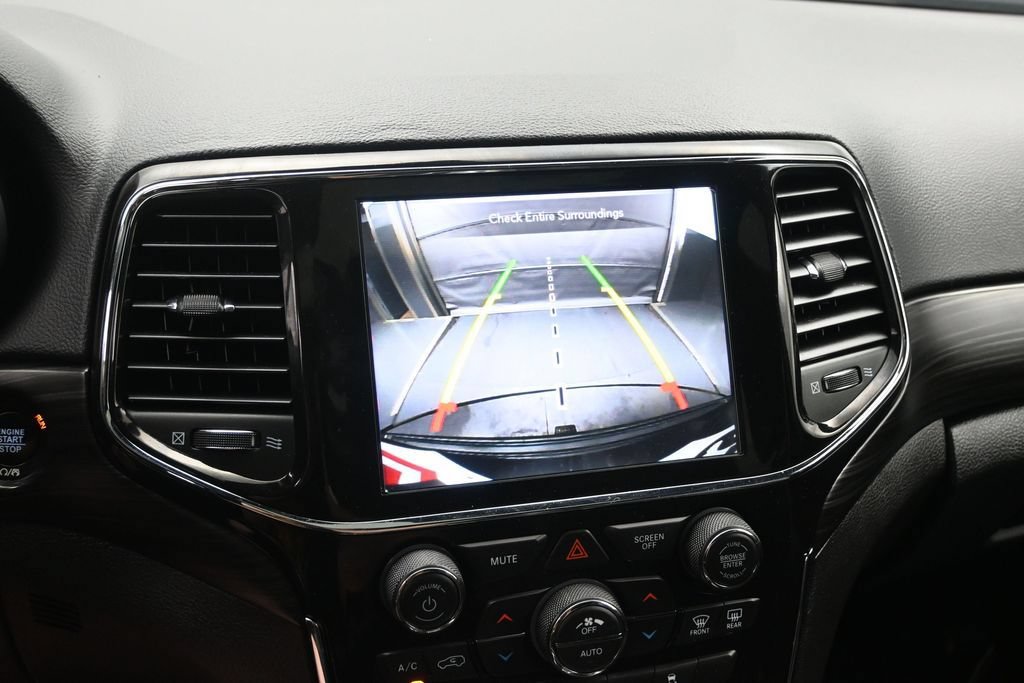 Used 2021 Jeep Grand Cherokee Laredo X AWD/4WD image 14