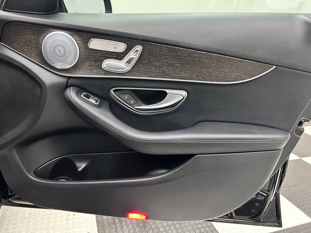 Used 2019 Mercedes-Benz C 300 4MATIC Sedan image 16
