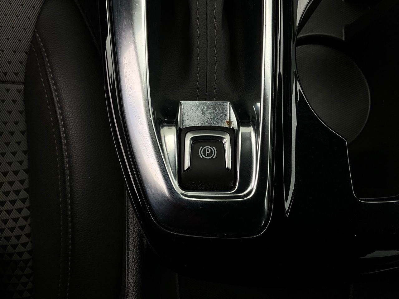 Used 2025 Chevrolet Trax LT image 21