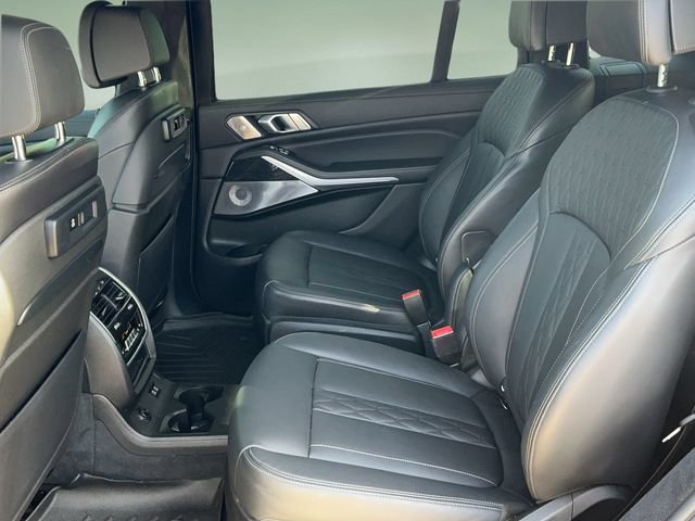 Used 2021 BMW X7 M50i AWD/4WD image 15