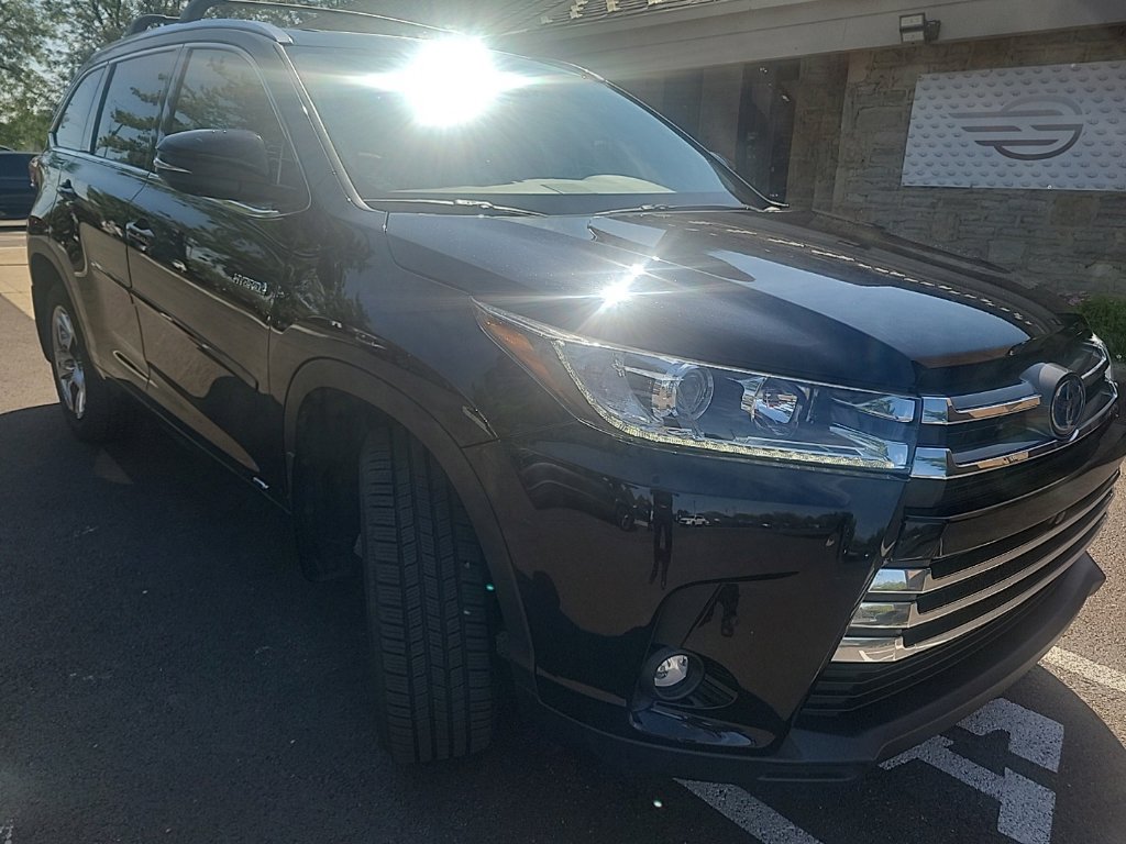 Used 2019 Toyota Highlander Limited Platinum AWD/4WD image 3