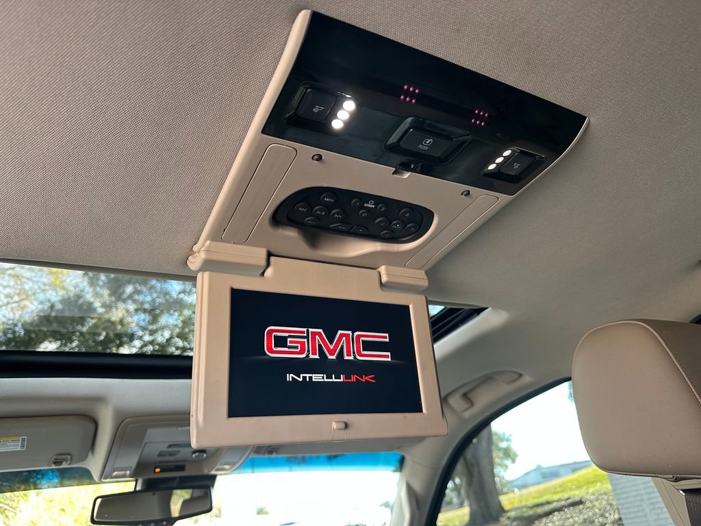 Used 2017 GMC Yukon SLT w/ Premium Edition image 34
