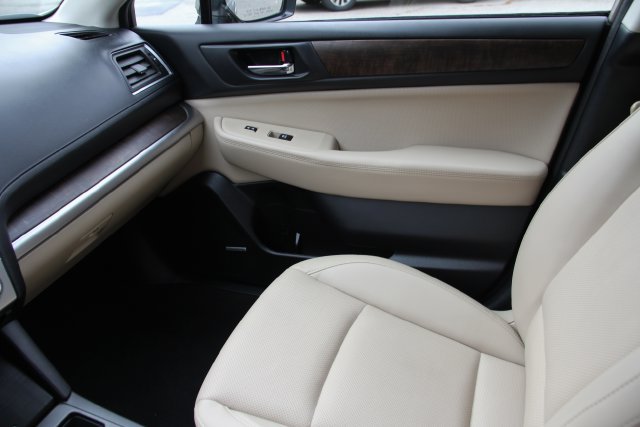 Used 2017 Subaru Outback 2.5i Limited AWD/4WD image 33
